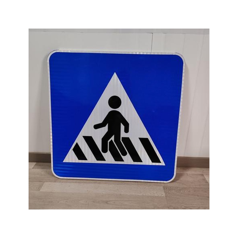 Traffic accessories